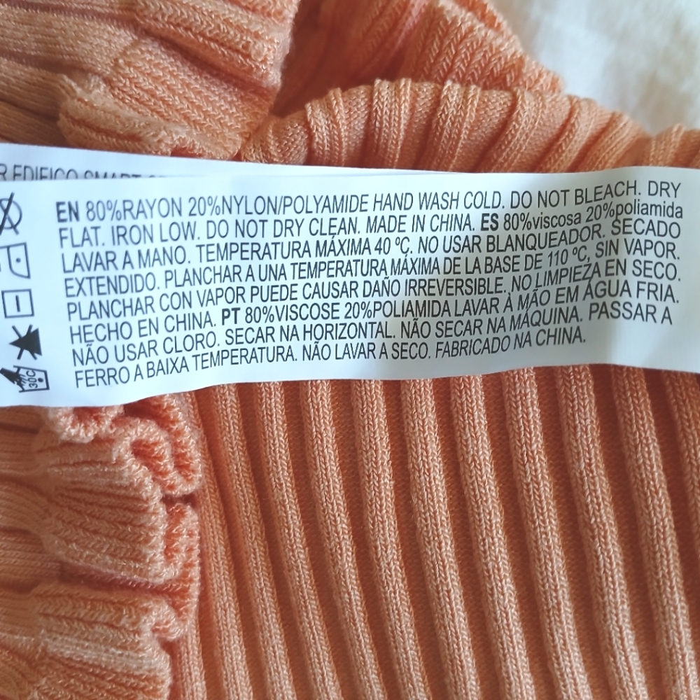 Unworn- Peach Ribbed Knit 80% Rayon/ NylonTank Top - Picture 5 of 7